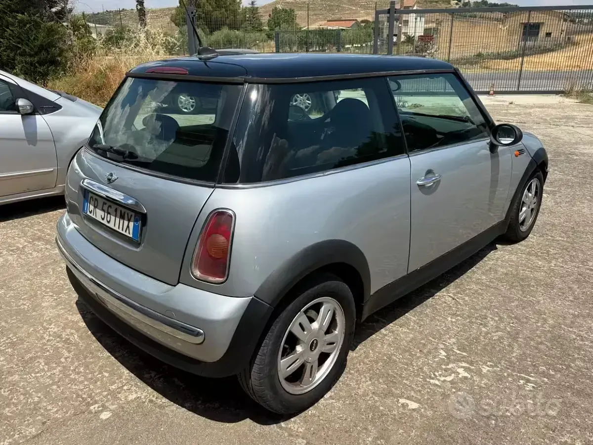Usata Mini One D 75 CV (55 kW) 2005 Grigio Utilitaria