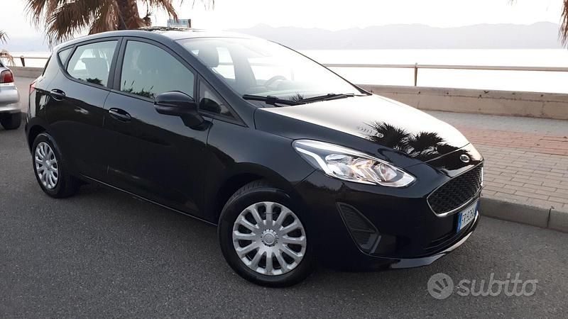 Usata Ford Fiesta Titanium 85 CV (62 kW) 2018 Nero Utilitaria