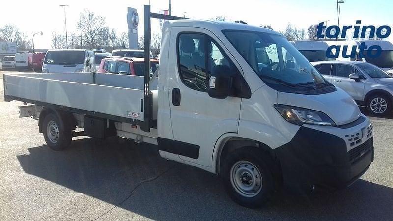 Bianco Nuova 2025 Fiat Ducato Furgone | 28.800 € (Buon prezzo) - Immagine 1/4