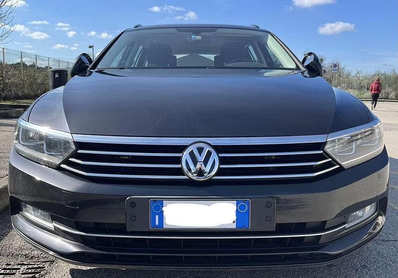 Usata VW Passat Business 150 CV (110 kW) 2018 Nero Station wagon