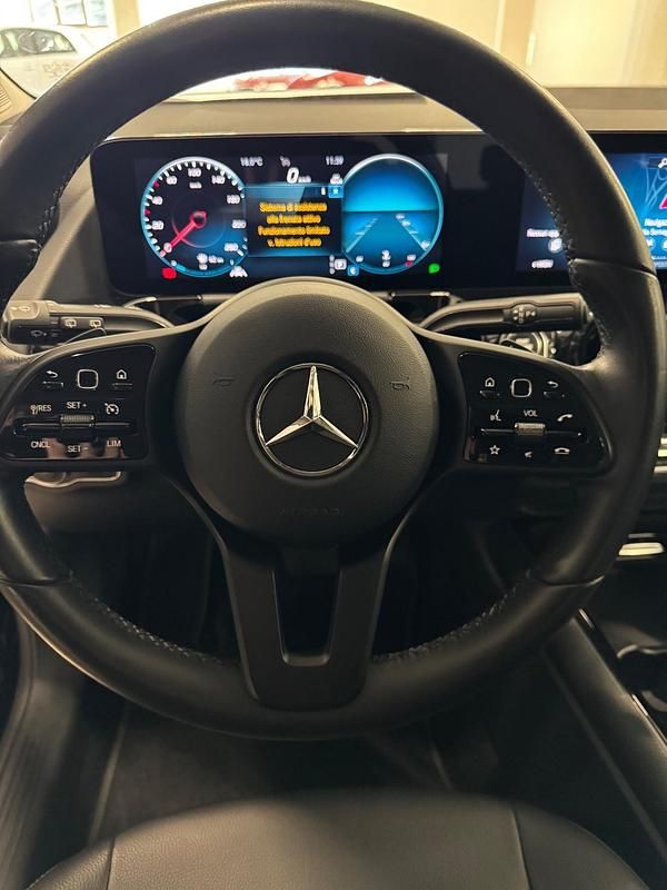 Usata Mercedes GLA200 Executive 163 CV (119 kW) 2021 Nero SUV