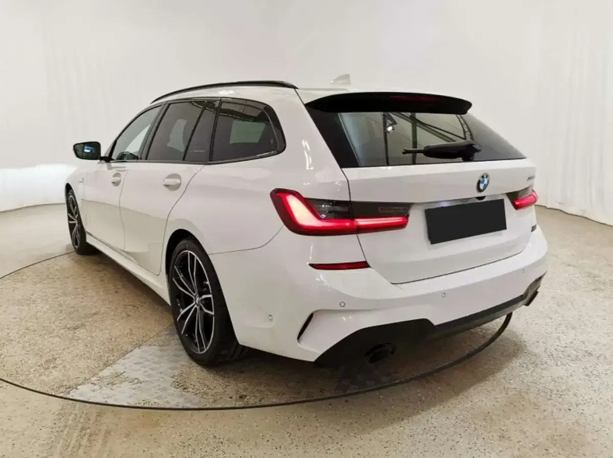 Usata BMW 330e M Sport 252 CV (185 kW) 2021 Bianco Station wagon