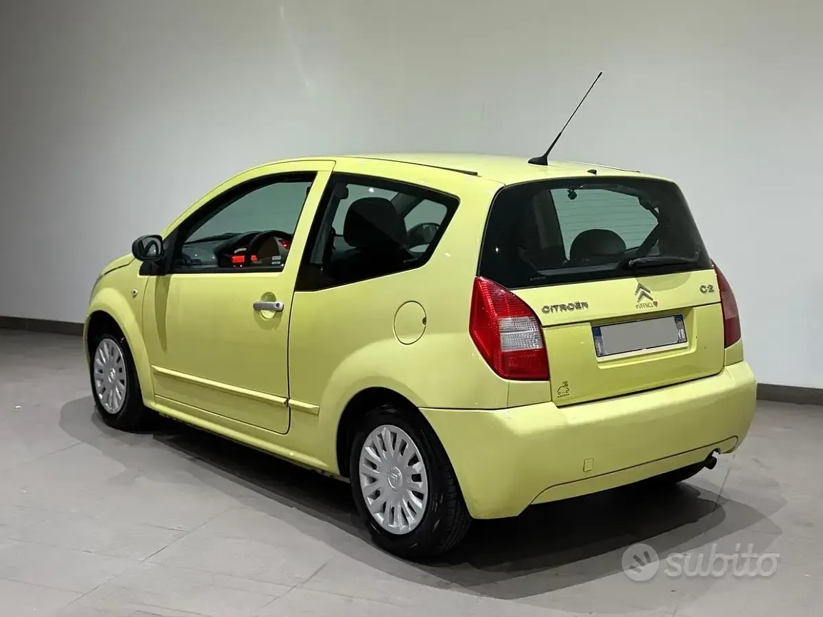 Usata Citroën C2 68 CV (50 kW) 2006 Giallo Utilitaria