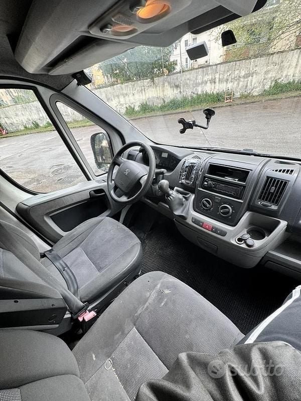 Usata Peugeot Boxer 101 CV (74 kW) 2011 Furgone