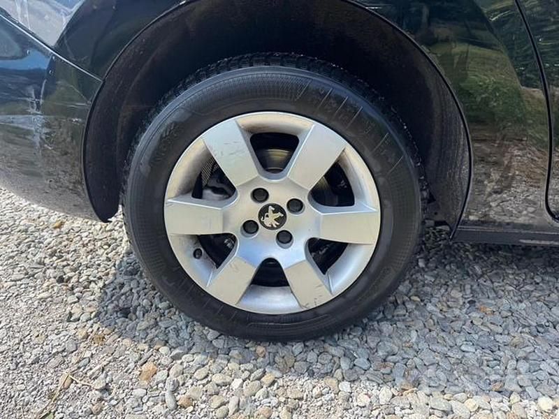 Usata Peugeot 5008 120 CV (88 kW) 2016 Nero Monovolume