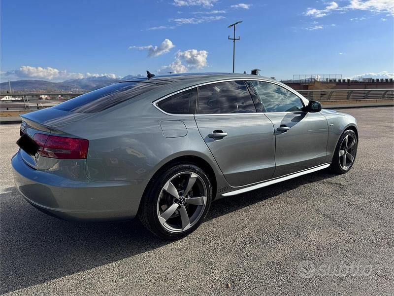 Usata Audi A5 Design 143 CV (105 kW) 2010 Grigio Berlina