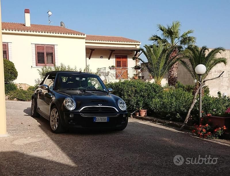 Usata Mini Cooper S Cabriolet 170 CV (125 kW) 2007 Nero Cabrio