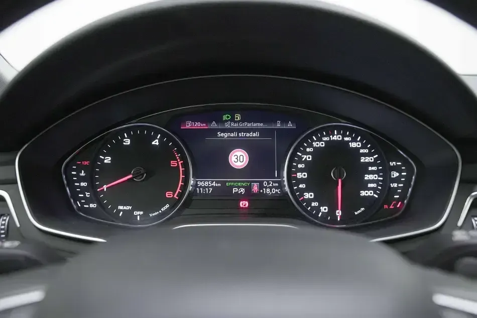Usata Audi A4 Business 204 CV (150 kW) 2020 Bianco Station wagon