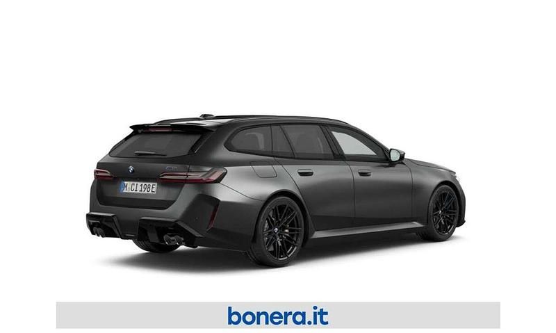 Nuova BMW M5 727 CV (534 kW) 2026 Bmw individual frozen deep gre Station wagon