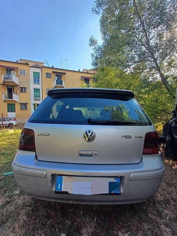 Usata VW Golf IV Highline 110 CV (80 kW) 2001 Berlina
