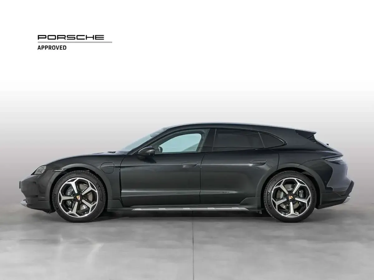 Usata Porsche Taycan 4 Cross Turismo Cross Turismo 319 kW (435 CV) 2024 Vulcano Station wagon