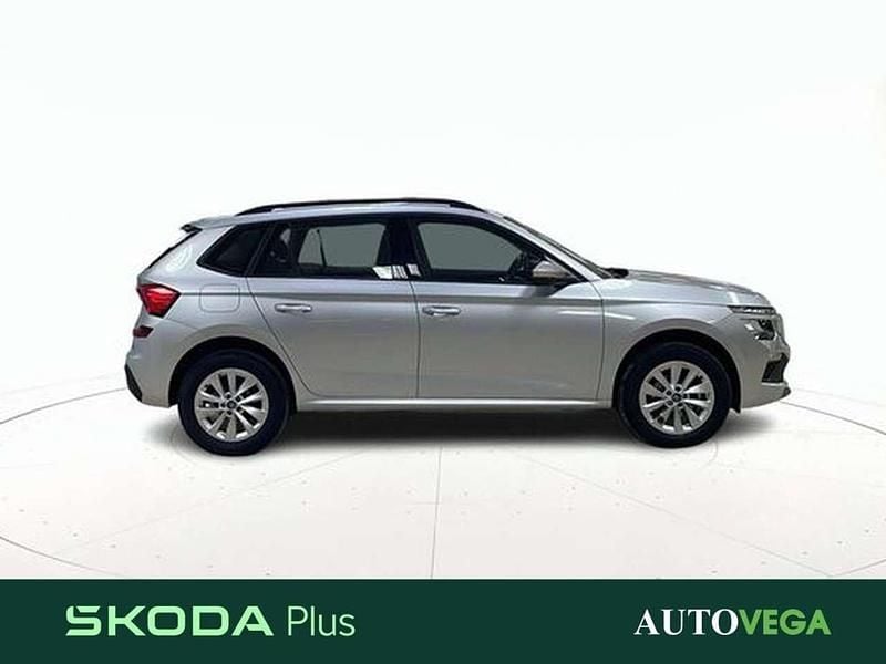 Usata Skoda Kamiq Selection 95 CV (69 kW) 2025 Grigio / pastello SUV