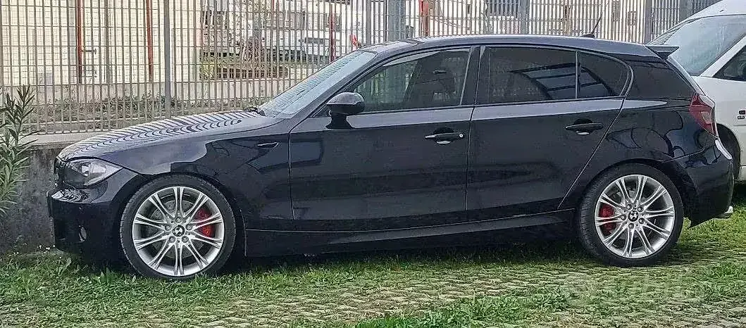 Usata BMW 130 M Sport 265 CV (194 kW) 2005 Nero Utilitaria