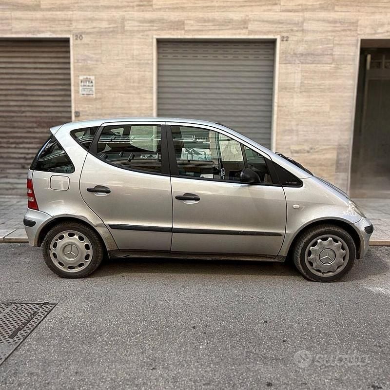 Usata Mercedes A170 Avantgarde 95 CV (69 kW) 2002 Grigio Utilitaria