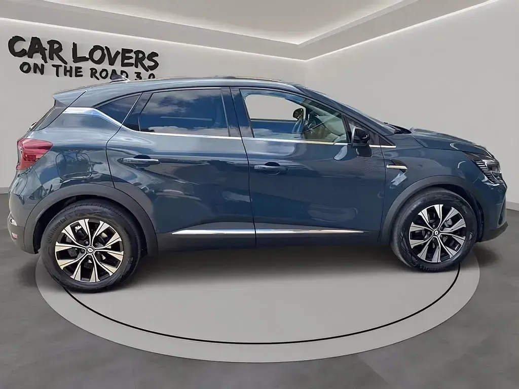 Usata Renault Captur Techno 143 CV (105 kW) 2023 Rpe blu marine SUV
