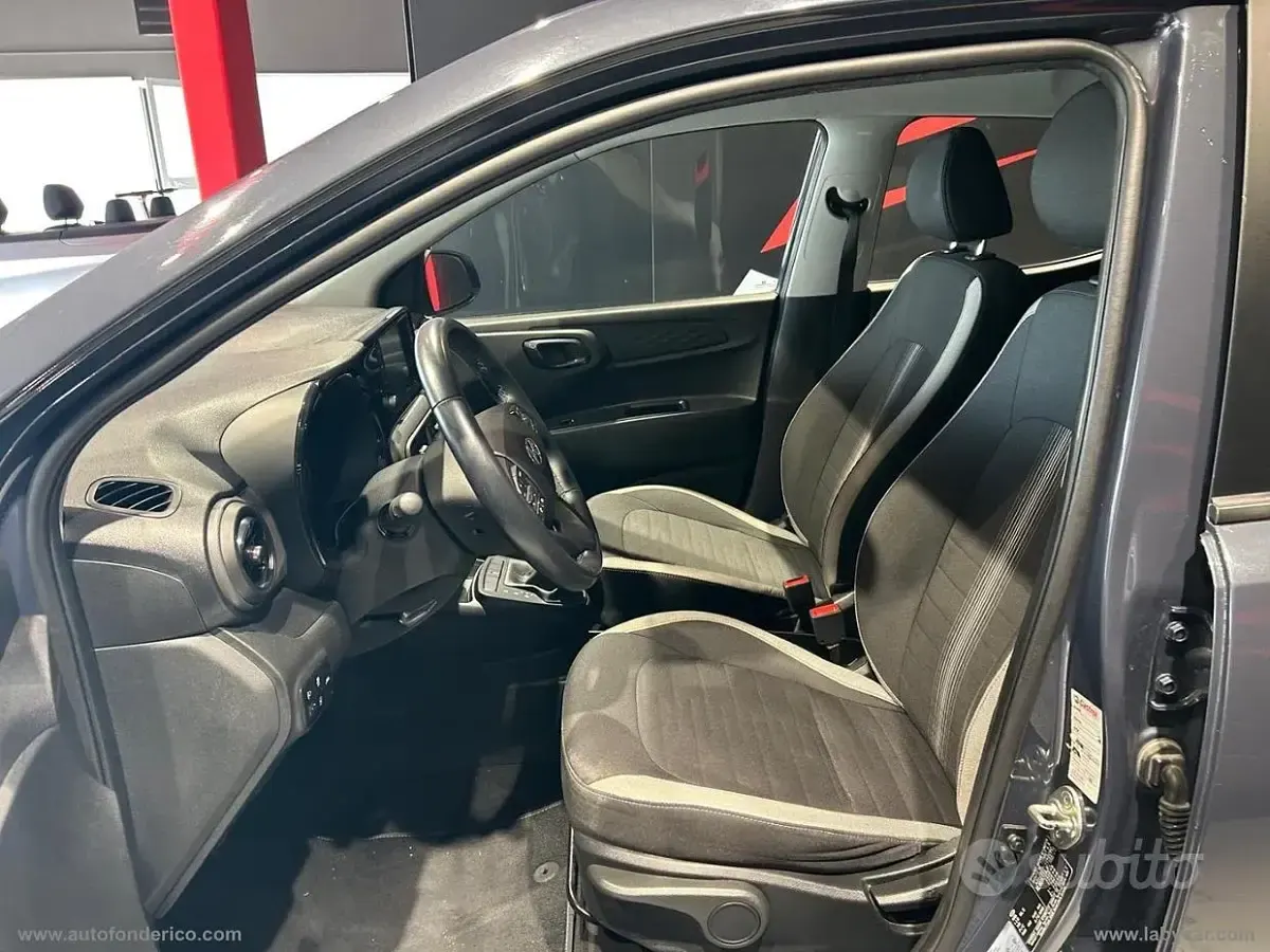 Brugt Hyundai i10 67 HK (49 kW) 2023 Grå Hatchback