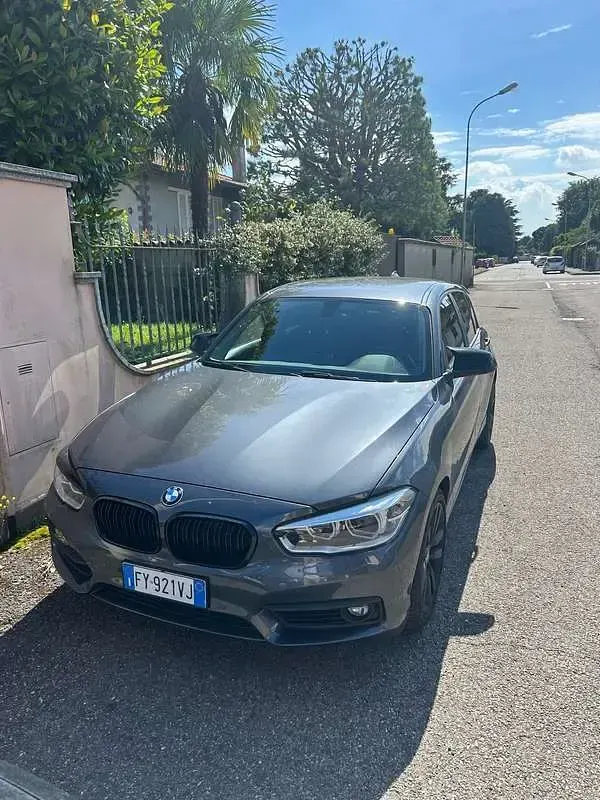 Usata BMW 118 150 CV (110 kW) 2019 Nero Berlina