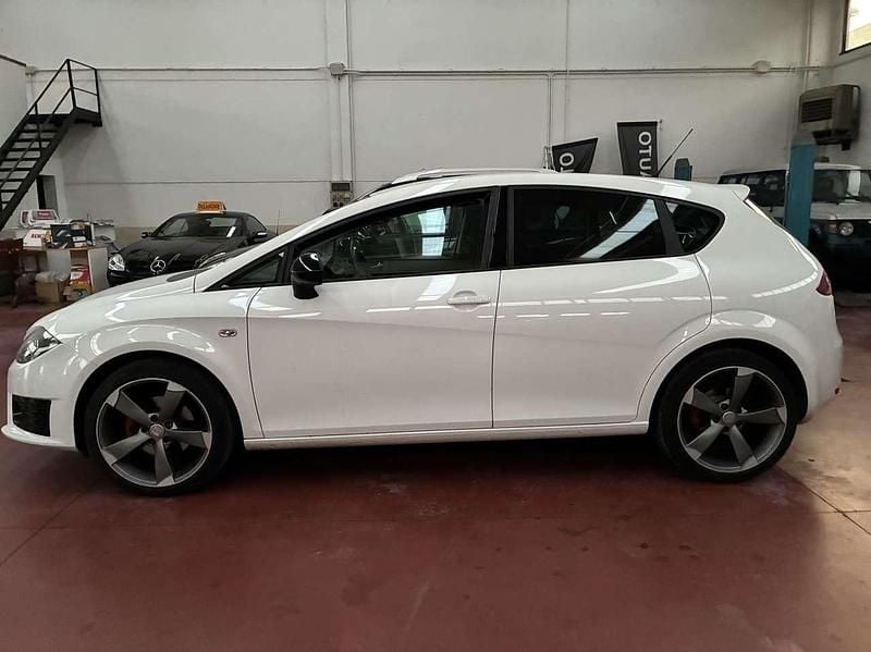 Usata Seat Leon FR 140 CV (102 kW) 2011 Other Utilitaria