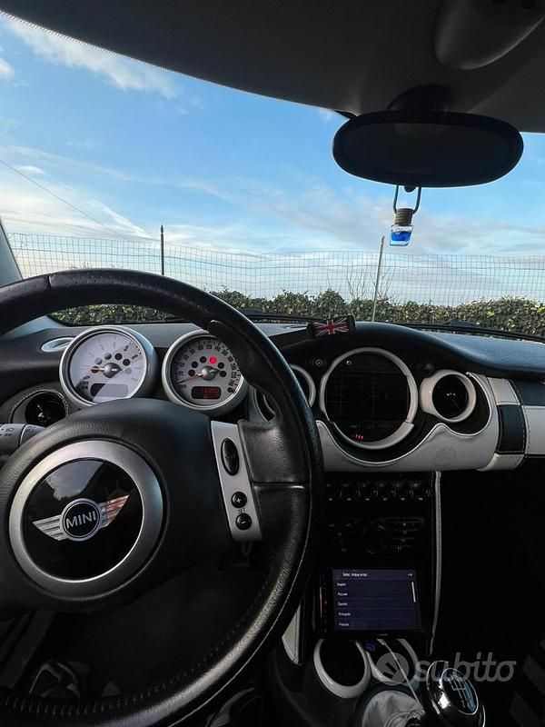 Usata Mini Cooper S 163 CV (119 kW) 2003 Grigio Utilitaria