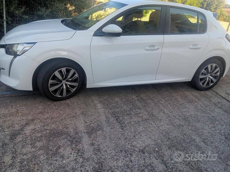 Usata Peugeot 208 75 CV (55 kW) 2020 Bianco Utilitaria