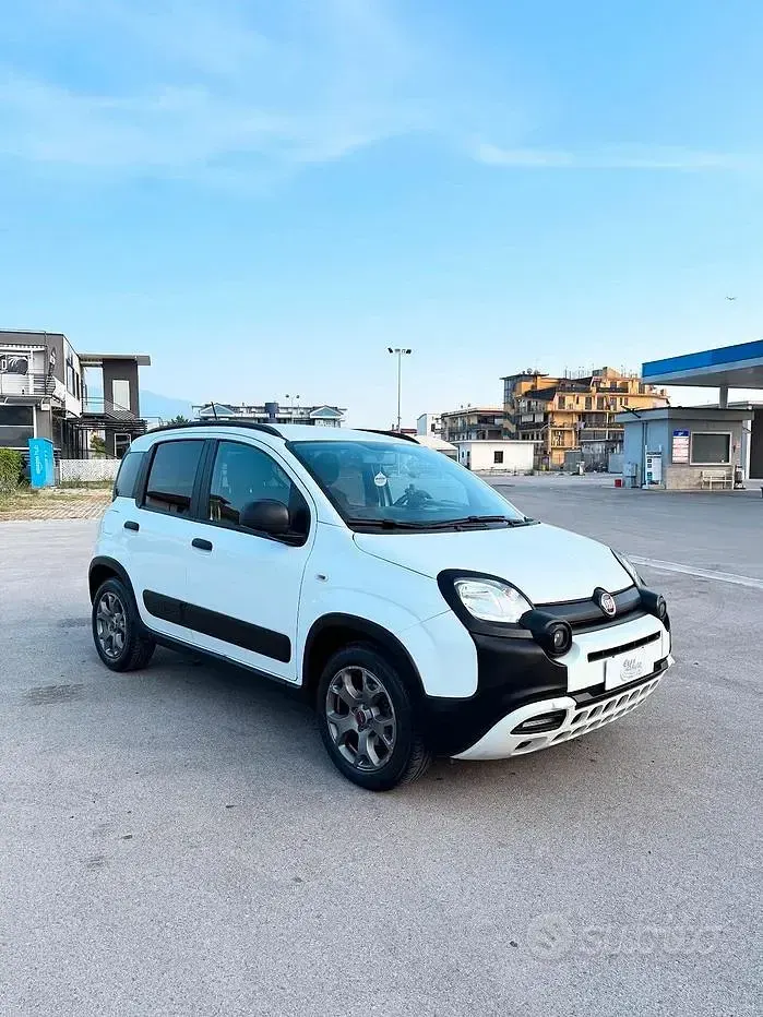 Usata Fiat Panda Easy 69 CV (50 kW) 2020 Bianco Utilitaria