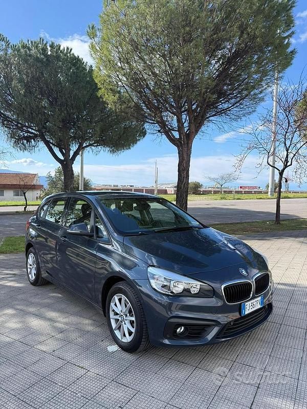 Usata BMW 218 Advantage 149 CV (109 kW) 2017 Blu Station wagon