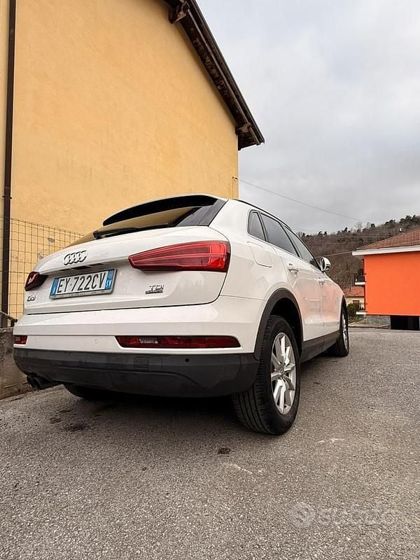 Usata Audi Q3 Comfort 150 CV (110 kW) 2015 Bianco SUV