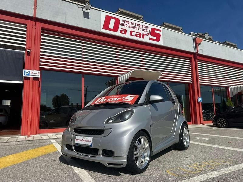 Argento Usata 2008 Smart ForTwo Coupé Brabus Xclusive Due volumi | 6900 € (Buon prezzo) - Immagine 1/4