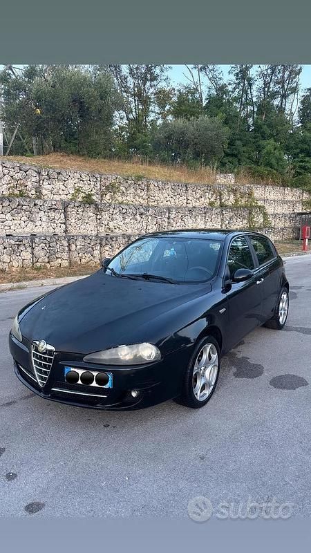 Usata Alfa Romeo 147 105 CV (77 kW) 2009 Utilitaria