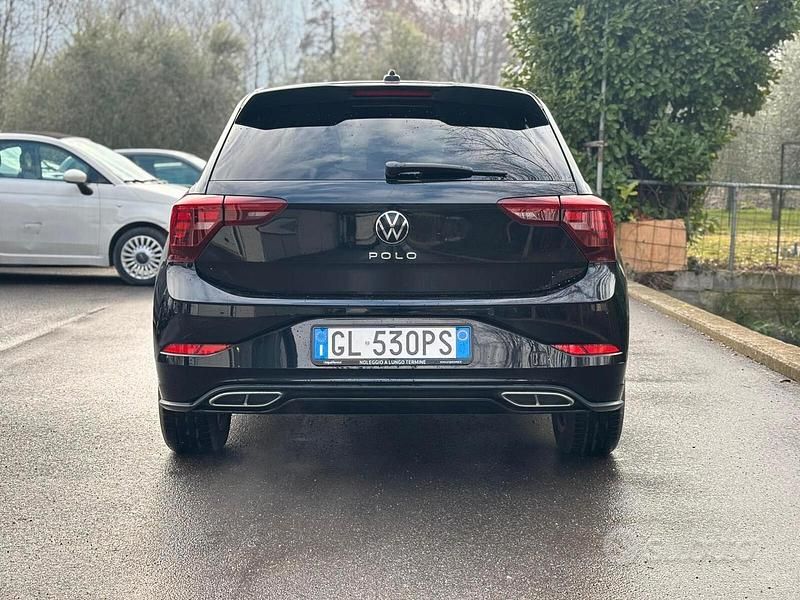 Usata VW Polo R-line 95 CV (69 kW) 2022 Nero Utilitaria
