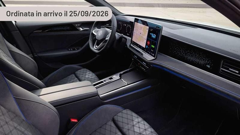 Nuova VW Passat Business 193 CV (141 kW) 2025 Argento Station wagon
