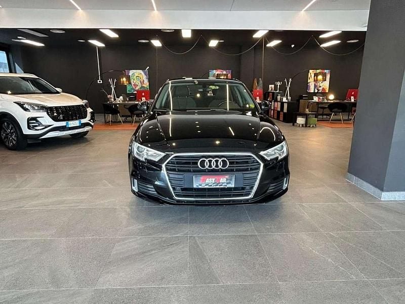 Usata Audi A3 Business 110 CV (80 kW) 2017 Nero Utilitaria