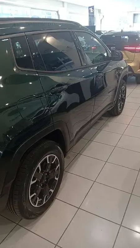 Usata Jeep Compass Trailhawk 179 CV (131 kW) 2020 Verde SUV