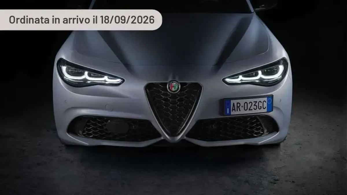 Neu Alfa Romeo Giulia Sprint 209 PS (153 kW) 2025 Silber Limousine