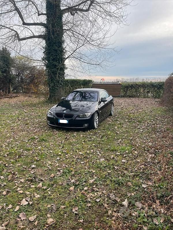 Usata BMW 320 Cabriolet 170 CV (125 kW) 2007 Nero Cabrio