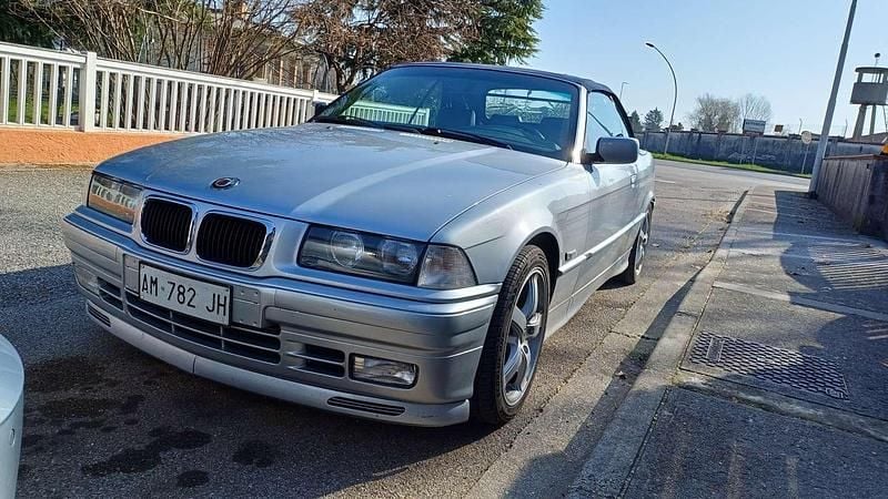 Usata BMW 318 Cabriolet Efficient Dynamics 116 CV (85 kW) 1996 Argento Cabrio
