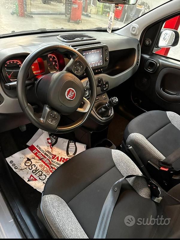 Usata Fiat Panda 70 CV (51 kW) 2022 Grigio Utilitaria