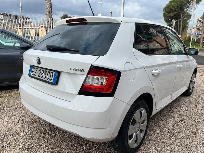 Usata Skoda Fabia 90 CV (66 kW) 2015 Bianco Berlina