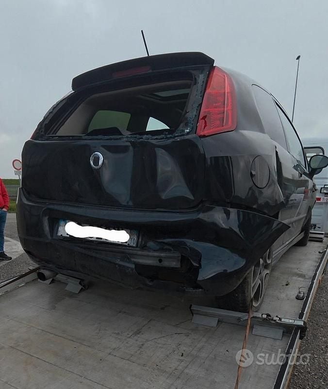 Usata Fiat Grande Punto 130 CV (95 kW) 2006 Nero Utilitaria