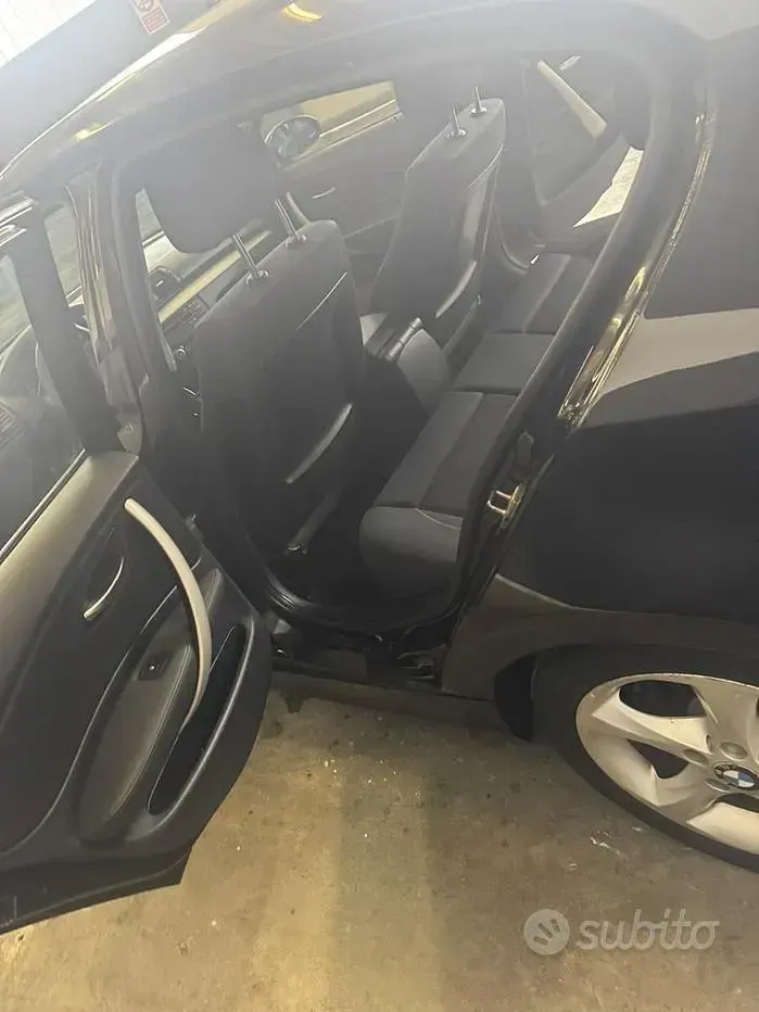 Usata BMW 120 2009 Nero Utilitaria
