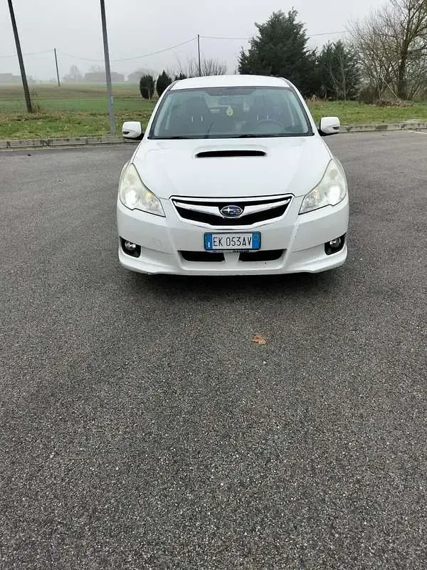 Usata Subaru Legacy Trend 150 CV (110 kW) 2012 Station wagon