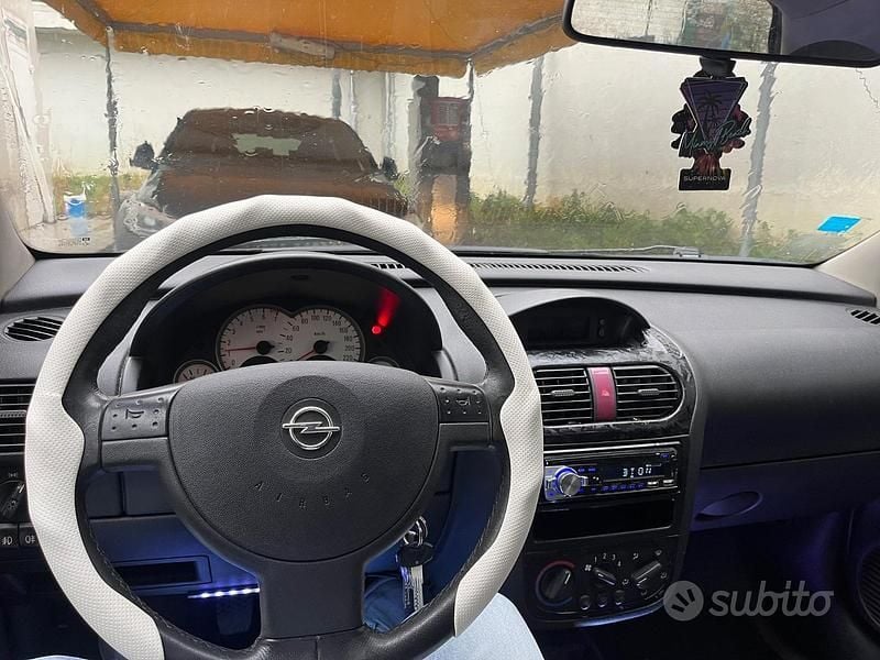 Usata Opel Corsa 2006 Nero Utilitaria