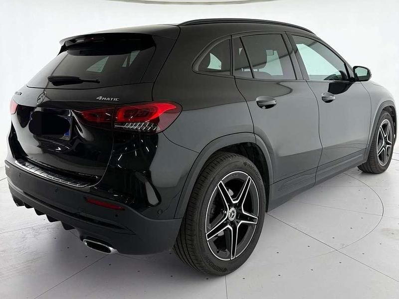 Nero Usata 2022 Mercedes GLA200 SUV | 28.000 € (Super prezzo) - Immagine 1/4