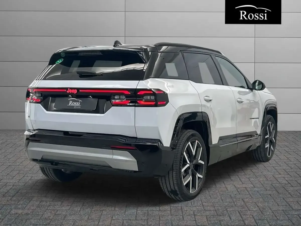 Nuova Jeep Compass 156 kW (213 CV) 2026 Antarctica con tetto nero SUV