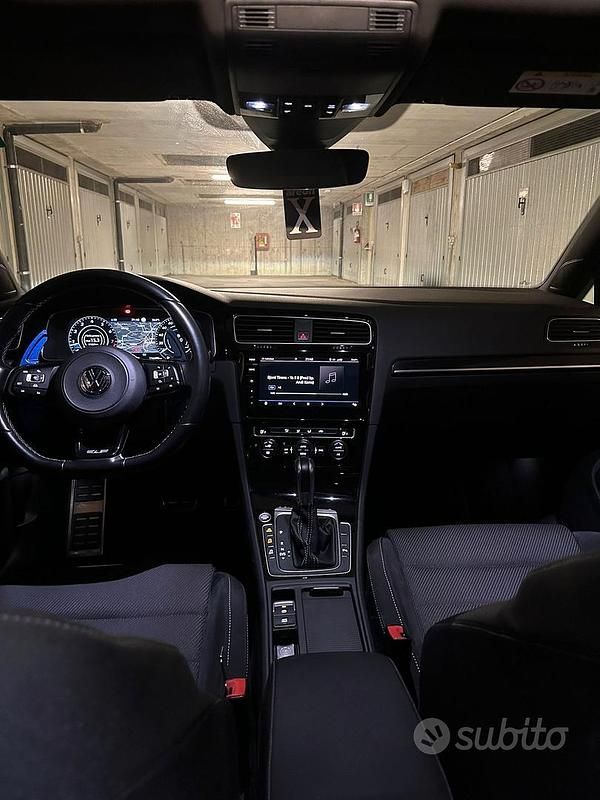 Usata VW Golf VII R 310 CV (228 kW) 2018 Nero Utilitaria