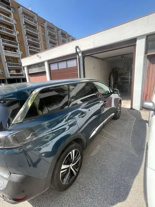 Usata Peugeot 5008 Allure 131 CV (96 kW) 2023 Blu/azzurro SUV
