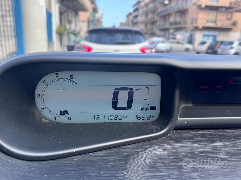 Nero Usata 2013 Citroën C3 Monovolume | 4000 € - Immagine 1/4