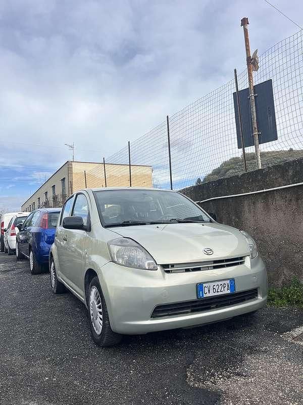 Usata Daihatsu Sirion 69 CV (50 kW) 2006 Utilitaria