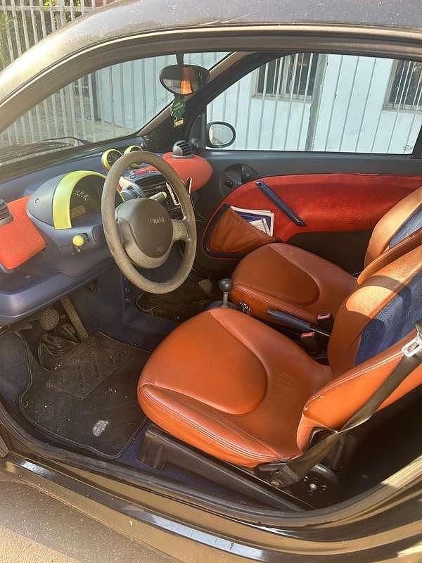 Nero Usata 2003 Smart ForTwo Coupé Due volumi | 1500 € (Super prezzo) - Immagine 1/4