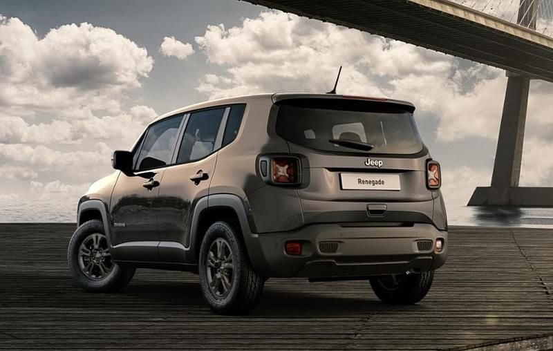 Usata Jeep Renegade Longitude 120 CV (88 kW) 2024 Grigio SUV